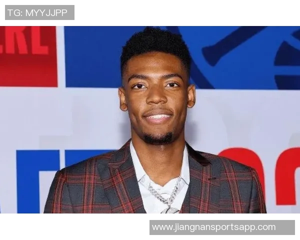 布兰登米勒左肩半脱位缺席明日热火之战将进行进一步评估 布兰登米勒左肩半脱位缺席明日热火之战将进行进一步评估