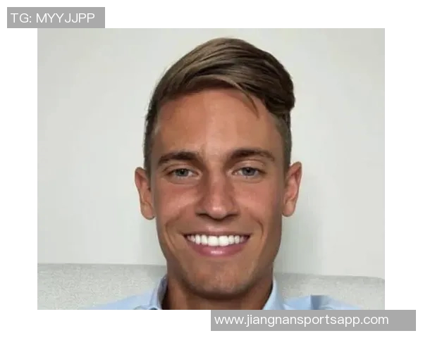 略伦特意外入选国家队感慨曾以为机会已无再来 略伦特意外入选国家队感慨曾以为机会已无再来