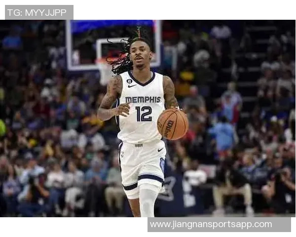 特纳状态低迷12投仅中3三分球表现惨淡仅得14分7篮板2助攻 特纳状态低迷12投仅中3三分球表现惨淡仅得14分7篮板2助攻