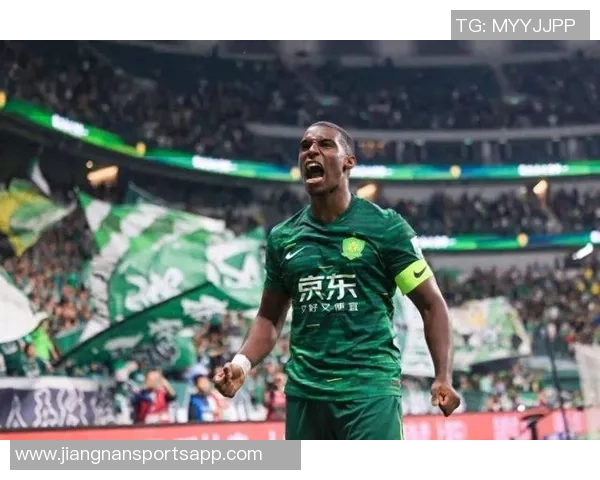 法比奥末轮狂揽四球逆袭夺金靴瓦科紧随其后收获亚军