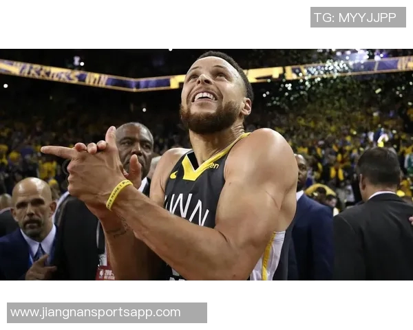 徐静雨:在当今规则环境下哈登的场均得分将突破40分大关 徐静雨:在当今规则环境下哈登的场均得分将突破40分大关